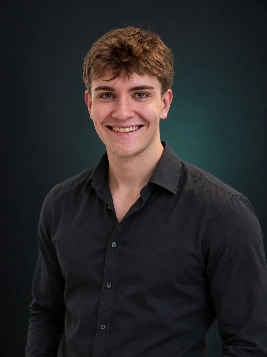 Tobias Gay, Gründer von GAI Marketing (Foto mit KI bearbeitet)